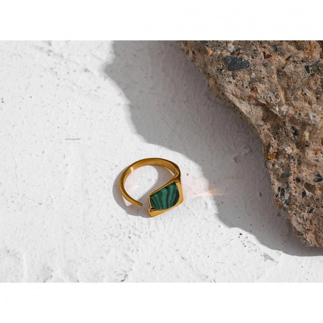 Bague avec pierre Stella - Ma boutique