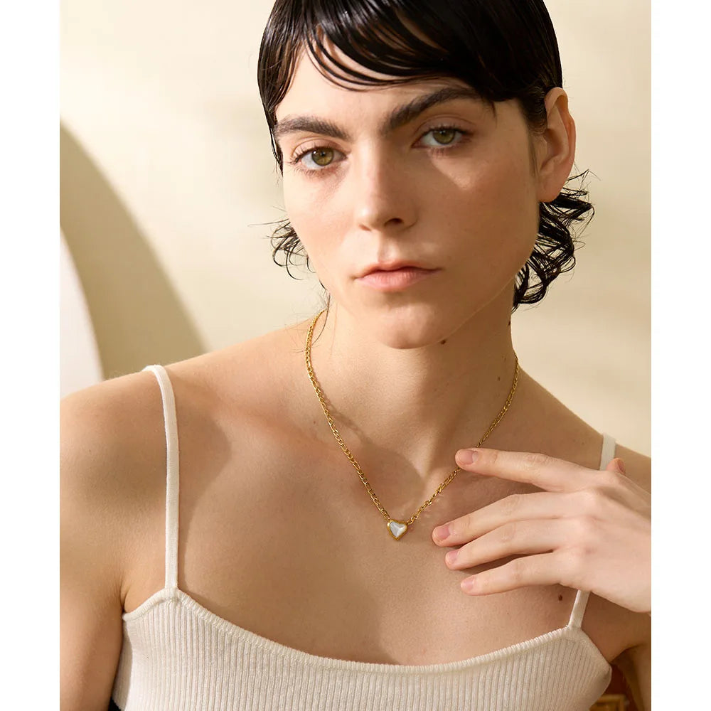 Collier coeur avec coquillage naturel Phoebe - Ma boutique