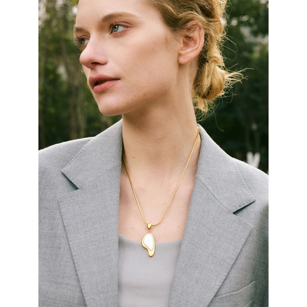 Collier Cosmic Love