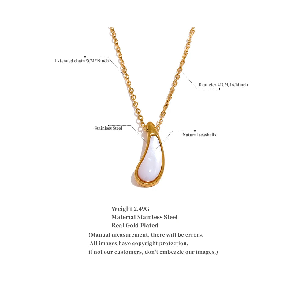 Collier plaqué or avec coquillage naturel Rhea - Ma boutique