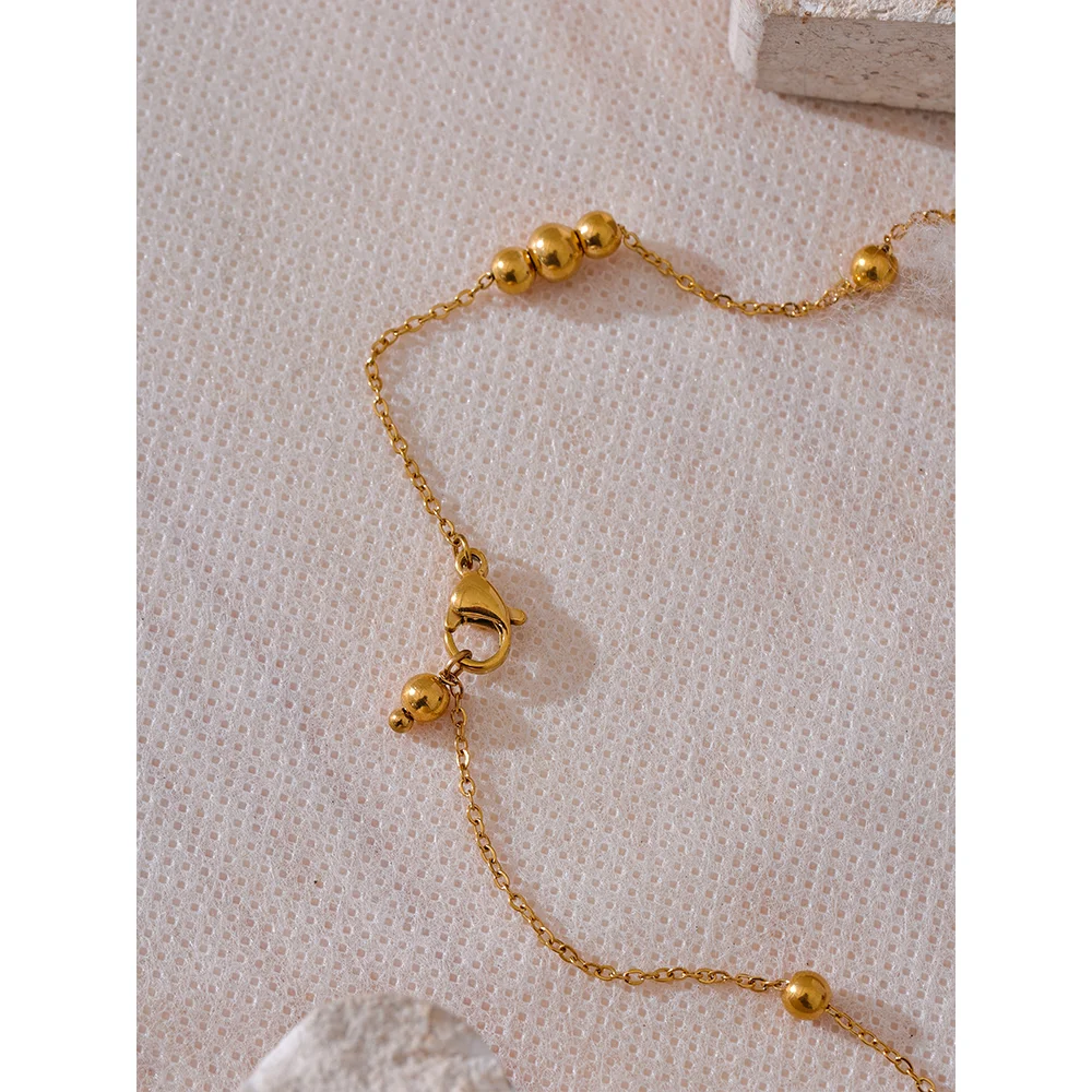 Collier Sally