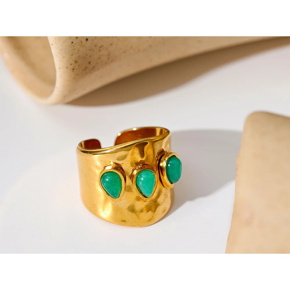 Bague plaqué or avec 3 pierres naturelles vertes Duchesse - Ma boutique