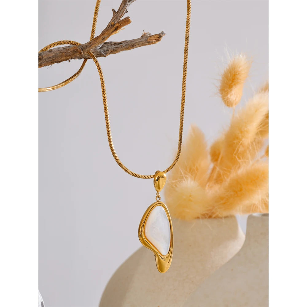 Collier Cosmic Love