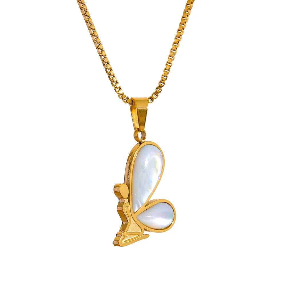 Collier papillon plaqué or avec coquillage naturel Callisto - Ma boutique
