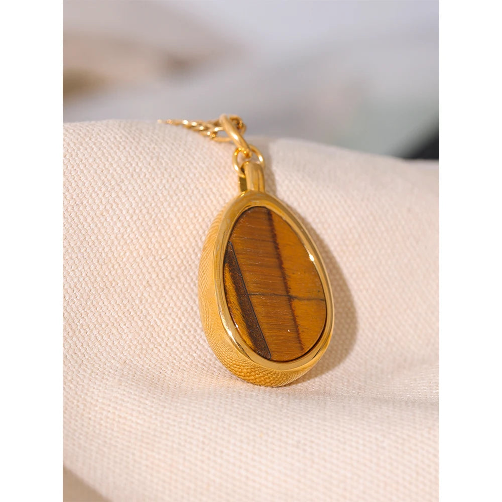 Collier plaqué or avec pierre naturelle Maia - Ma boutique