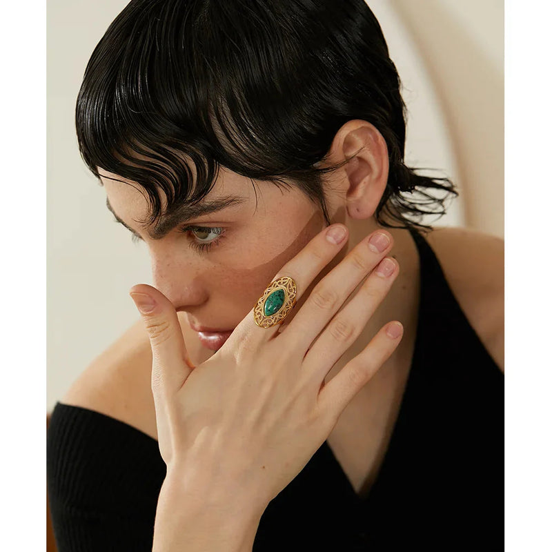 Bague avec pierre