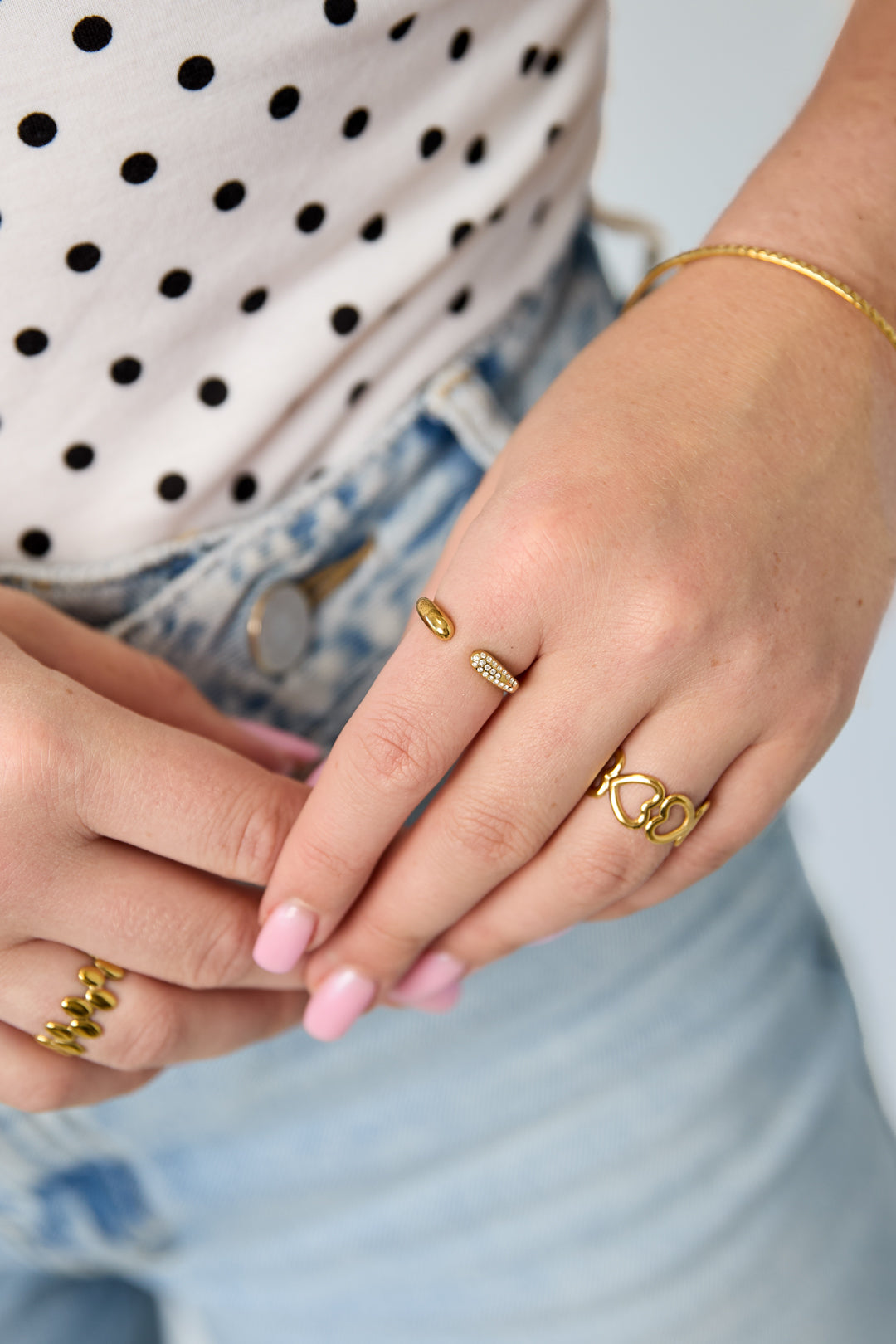 Bague minimaliste ronde en acier inoxydable plaqué or 14 carats, collection simple et décontractée pour femmes