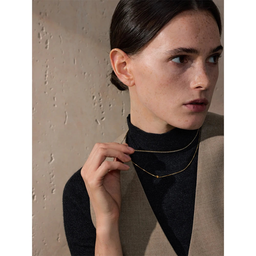 Collier Ayly