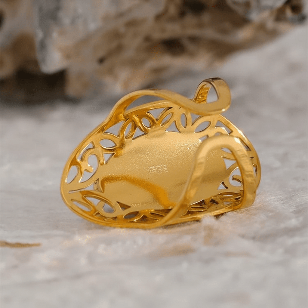 Bague en or avec pierre verte Maïa - L'atelier des bijoux