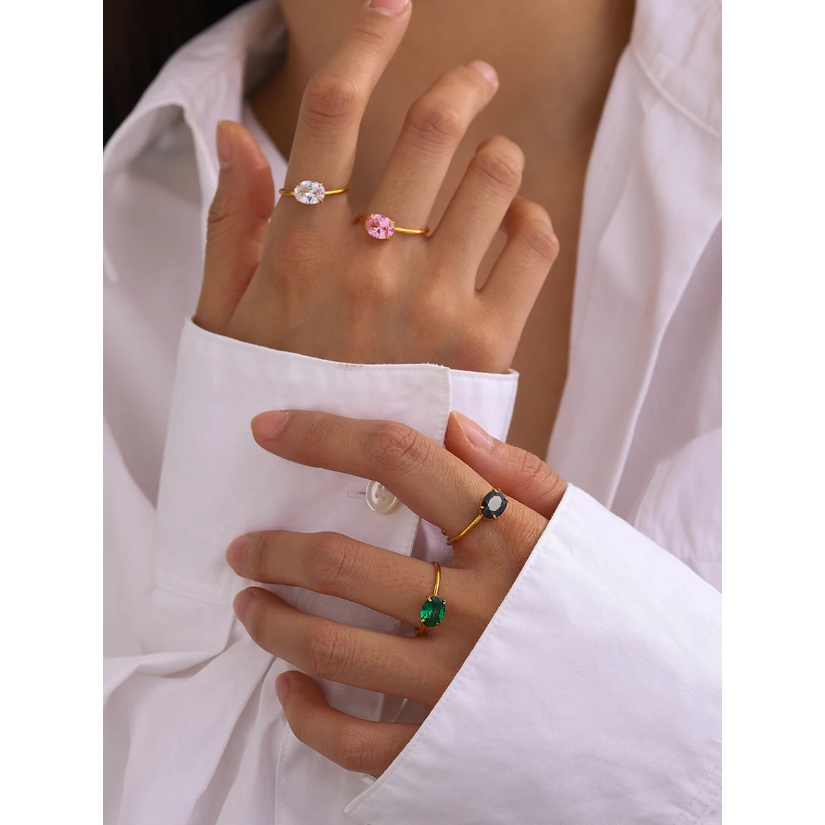 Bague fine avec pierre de couleur Nova