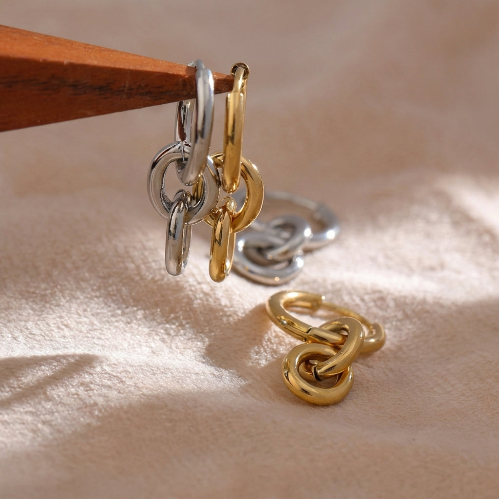 Boucle d'oreille créole pendante Eyeline - L'atelier des bijoux