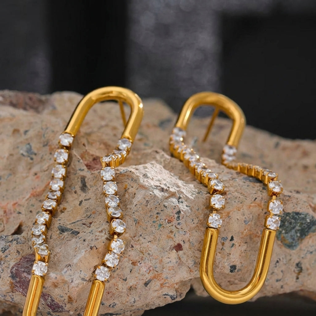 Boucle d'oreille pendante Alyssia - L'atelier des bijoux