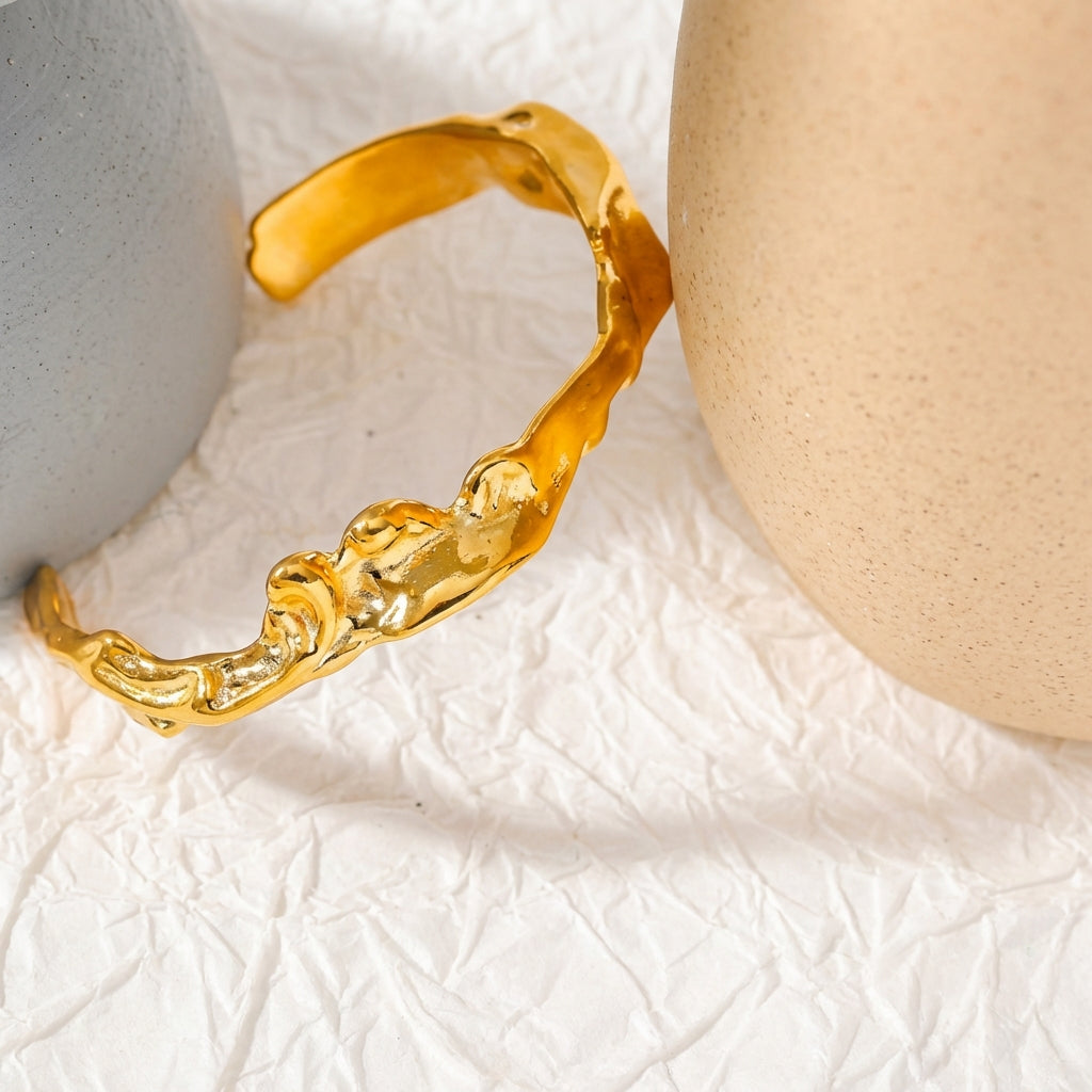 Bracelet jonc martelé Astralis - L'atelier des bijoux