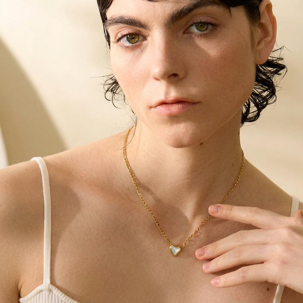 Collier coeur avec coquillage naturel Phoebe - L'atelier des bijoux