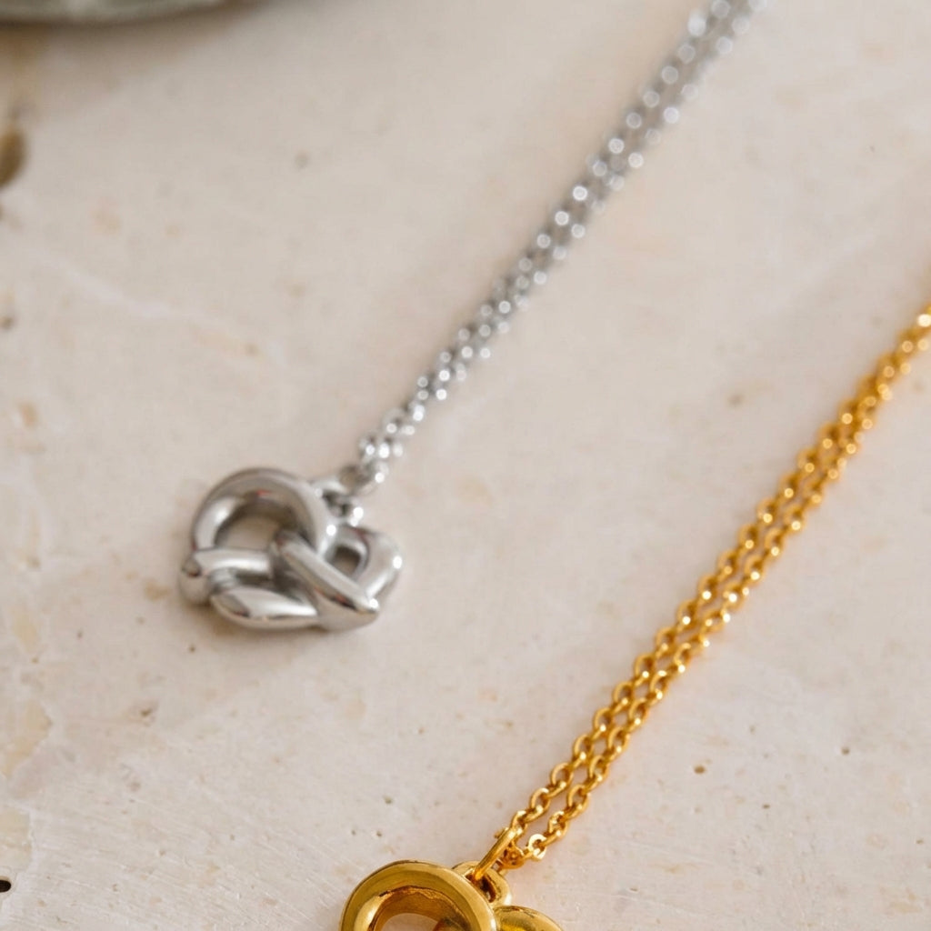 Collier Pendentif Bretzel - Elia - L'atelier des bijoux