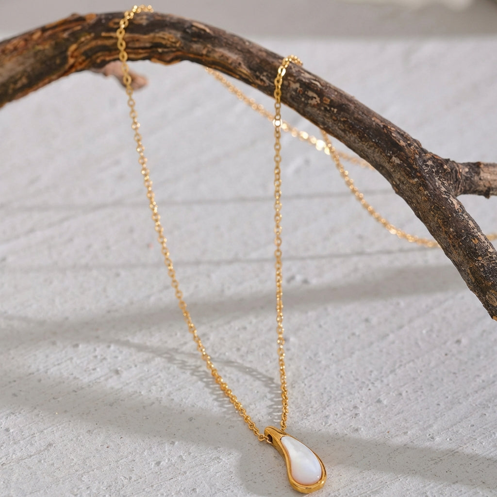 Collier plaqué or avec coquillage naturel Rhea - L'atelier des bijoux