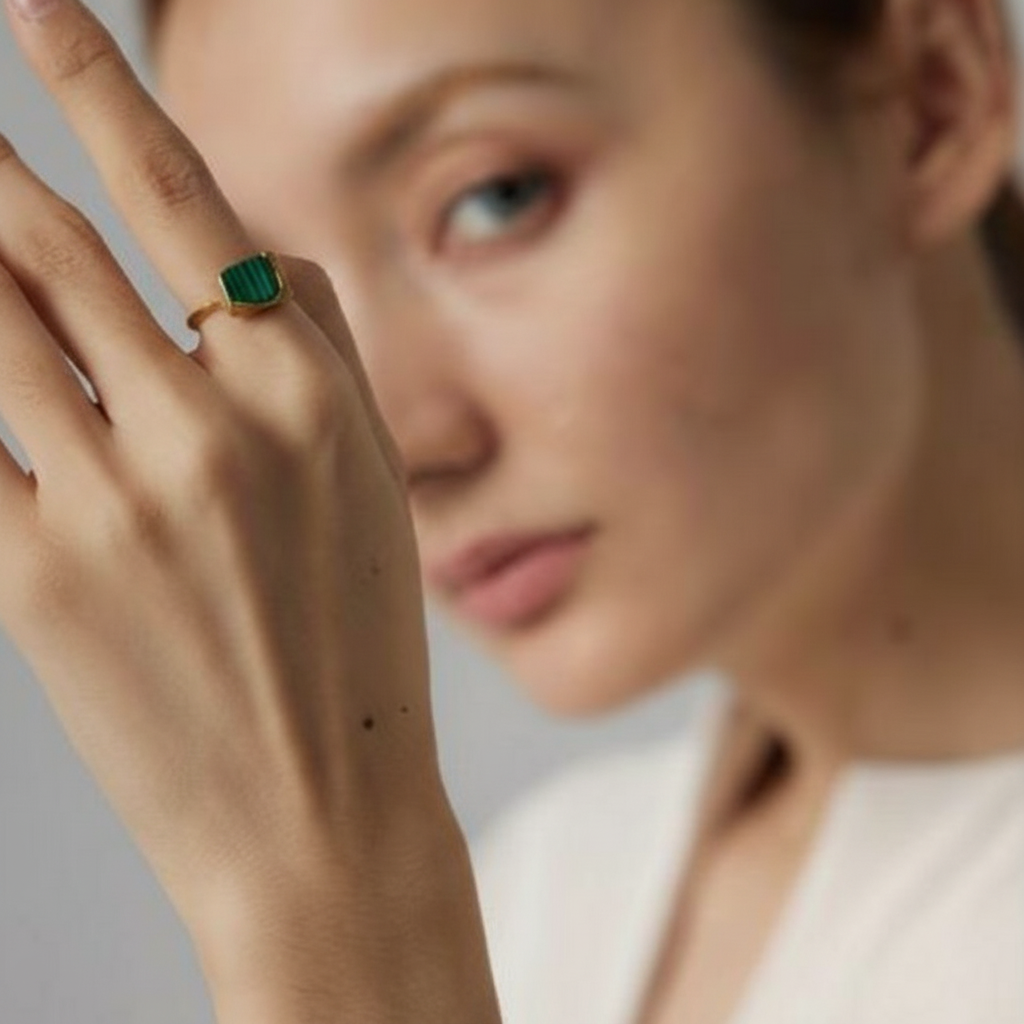 Bague avec pierre Stella pour femme - Atelier des bijoux