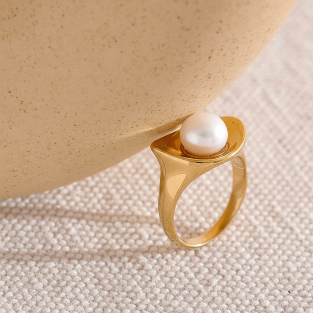 Bague plaqué or avec perle d'eau douce Candide pour femme - Atelier des bijoux