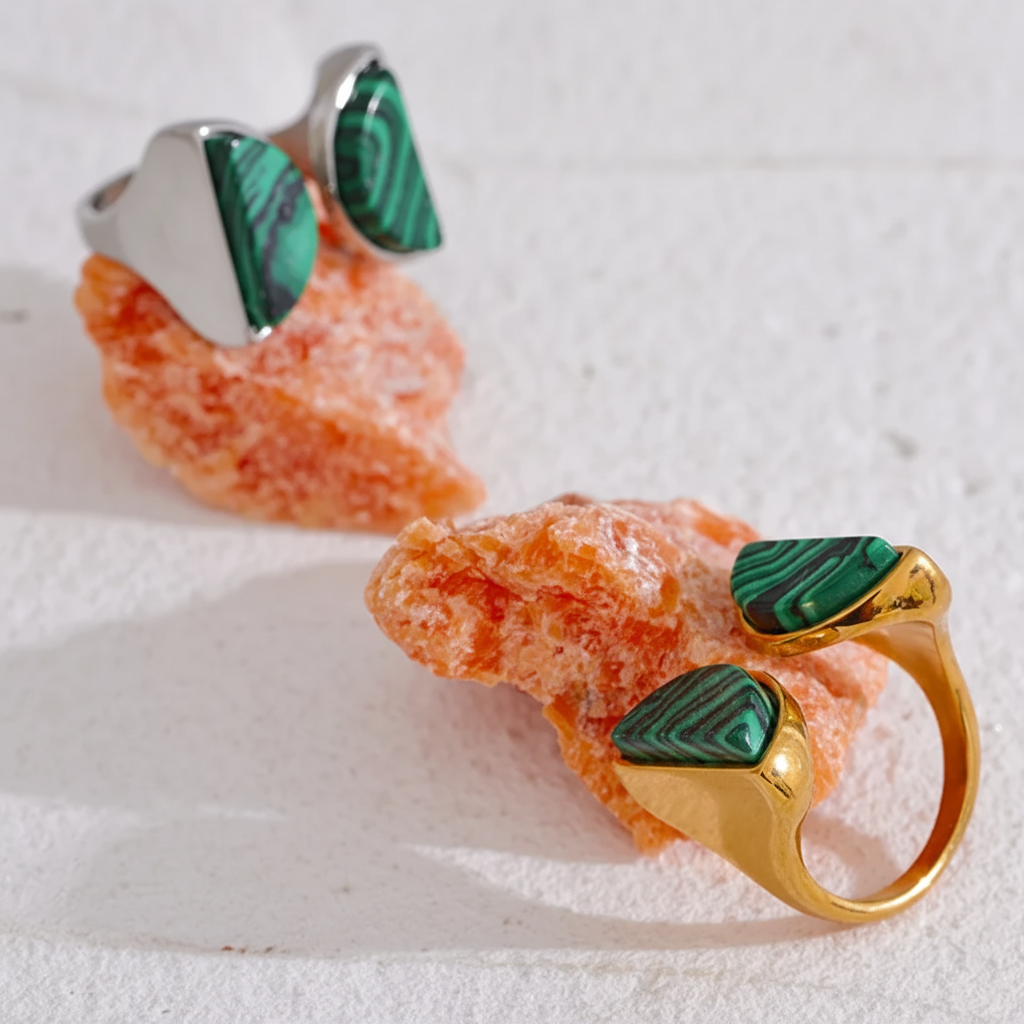 Bague ouverte avec pierre naturelle malachite verte Maureen pour femme - Atelier des bijoux