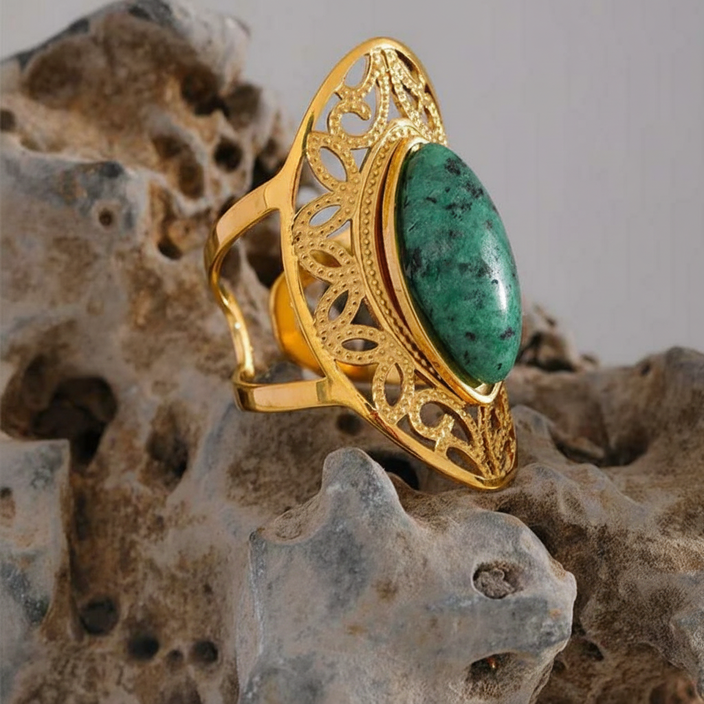 Bague en or avec pierre verte Maïa pour femme - Atelier des bijoux