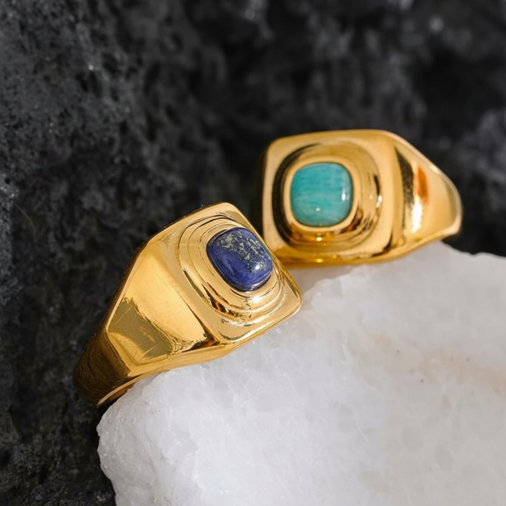 Bague plaqué or avec pierre lapis lazuli Léona pour femme - Atelier des bijoux