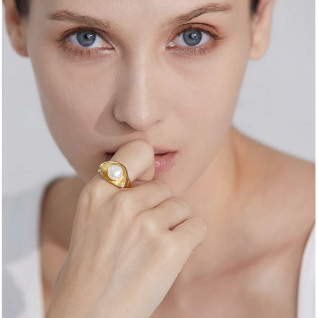 Bague plaqué or avec perle d'eau douce Candide pour femme - Atelier des bijoux