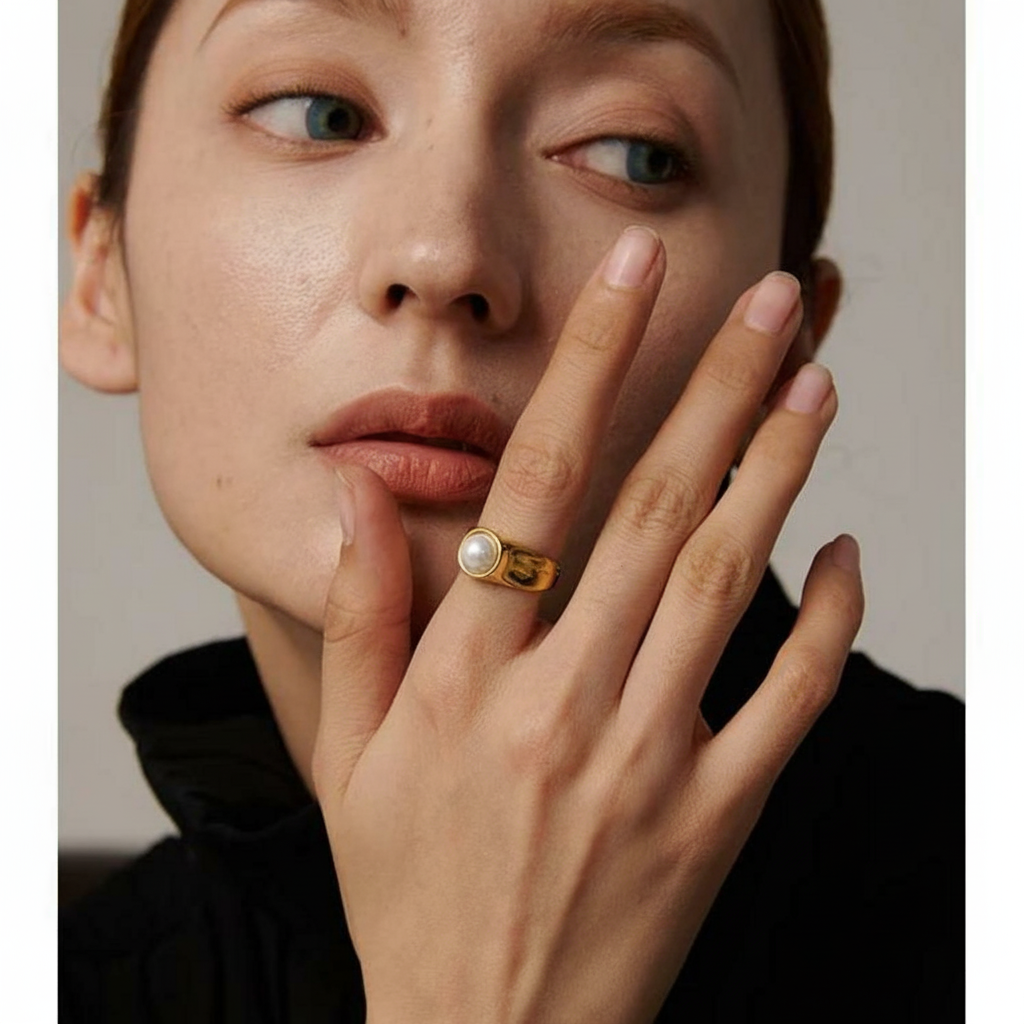 Bague or et perle Aurora pour femme - Atelier des bijoux